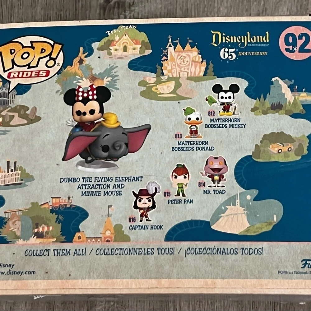 Funko Disneyland Mickey Mouse riding Dumbo Gray elephant #92